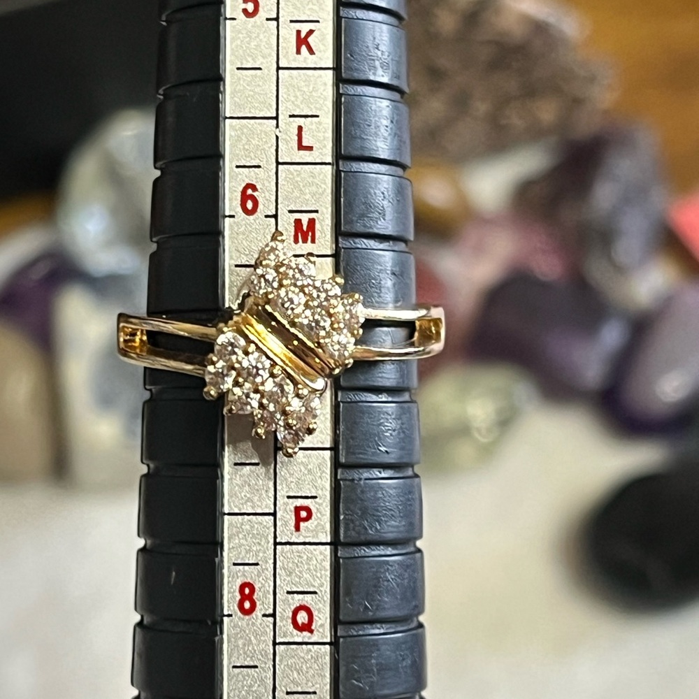 Bypass Rhinestone Cocktail Ring - Picture 8 of 10